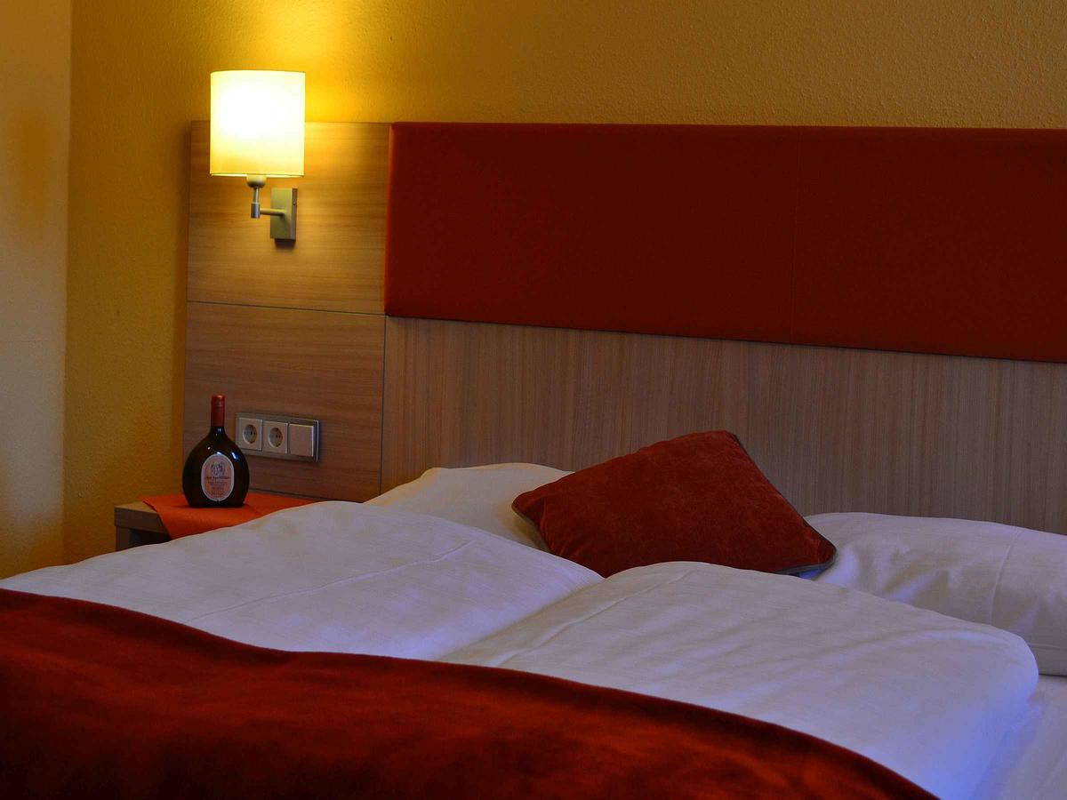Hotel-Gasthof Rotes Ross Markt Einersheim Zewnętrze zdjęcie