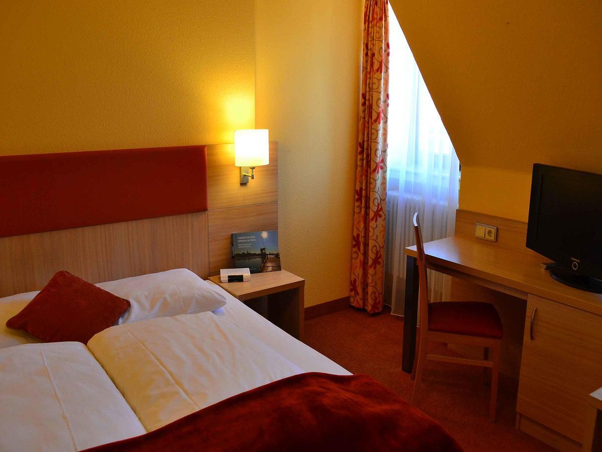 Hotel-Gasthof Rotes Ross Markt Einersheim Zewnętrze zdjęcie