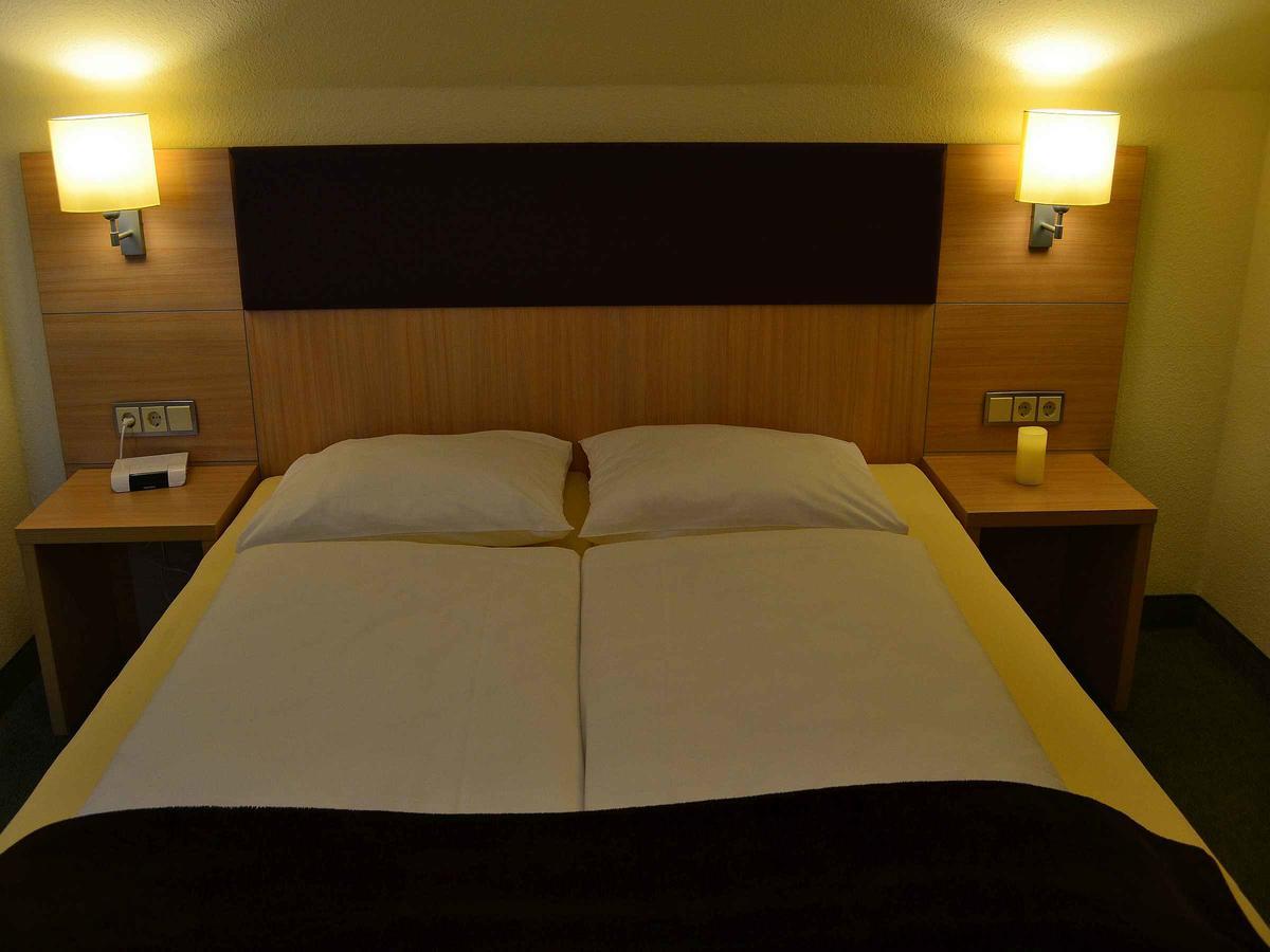 Hotel-Gasthof Rotes Ross Markt Einersheim Zewnętrze zdjęcie